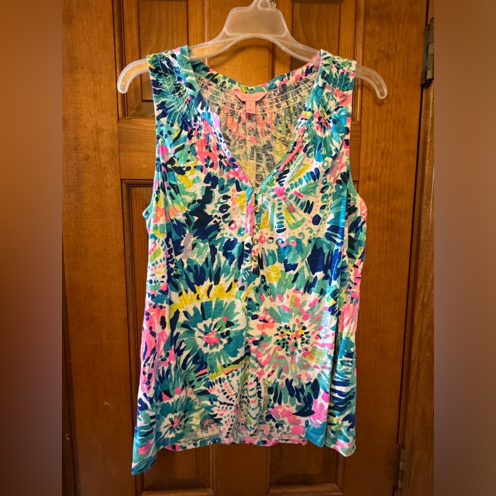 Lilly Pulitzer shirt in EUC